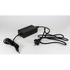 Зарядний пристрій для ноутбука 12V 5A (5.5х2.5мм, пластик+кабель роз'єм)